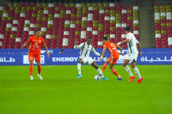 الجزيرة يتجنب الهزيمة أمام عجمان في الدوري الإماراتي