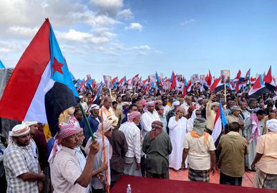 المهرة تجدد التفويض للرئيس الزُبيدي وتتمسك بالهوية الجنوبية