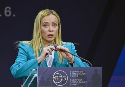 ميلوني تشيد بعلاقات متينة مع المجر خلال محادثات مع ماديار
