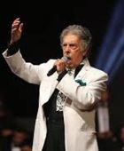 وفاة المغني والموسيقي المغربي عبد الوهاب الدكالي