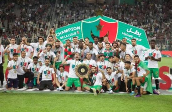 مولودية الجزائر ينال لقب الدوري المحلي للموسم الثالث تواليًا