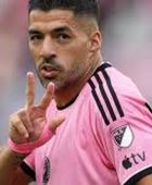 سواريز يفتح باب العودة إلى منتخب أوروجواي للمشاركة في كأس العالم