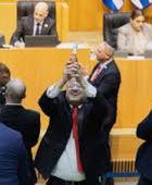    الكنيست يقر قانونًا لإعدام أسرى فلسطينيين مرتبطين بهجوم أكتوبر