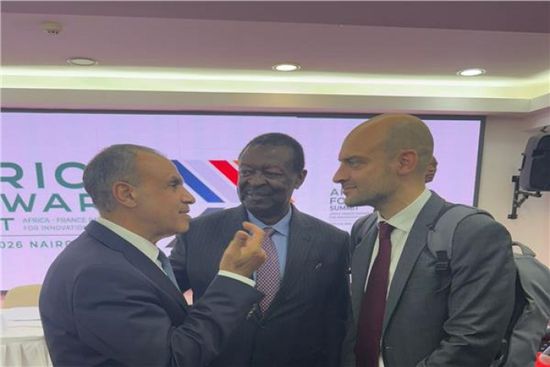 وزير الخارجية المصري يبحث مع نظيره الفرنسي تعزيز التكامل الاقتصادي الأفريقي