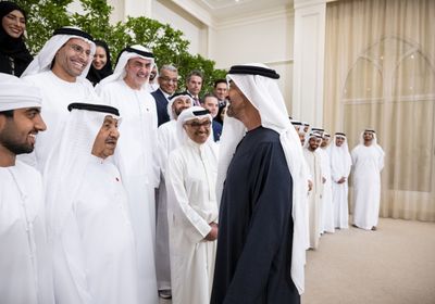 رئيس الإمارات يشيد بدور المساهمين في مبادرات "معاً"