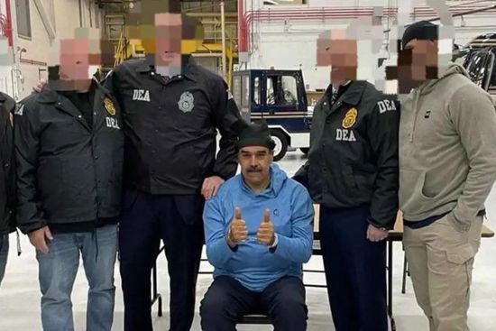 نجل مادورو: والدي يتشارك زنزانة مع 18 نزيلًا