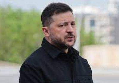 زيلينسكي يتعهد بالرد بعد غارة روسية أسفرت عن مقتل 24 شخص