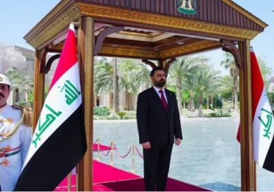 رسميًا.. رئيس الوزراء العراقي يتسلم مهامّه في بغداد