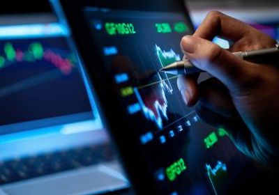 تراجع الأسهم الأوروبية مع قفزة عوائد السندات