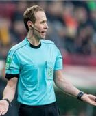 الألماني ساشا ستيجمان حكماً لمباراة الزمالك وسيراميكا في الدوري المصري