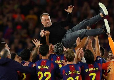 رسمياً.. برشلونة يجدد عقد هانز فليك حتى 2028