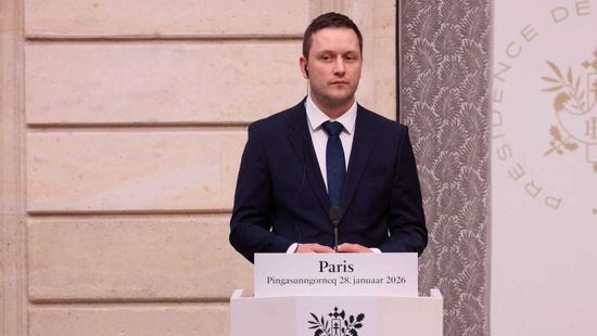 حكومة غرينلاند لـ ترامب: الجزيرة ليست للبيع