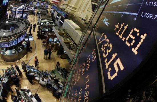 الأسهم الصينية تتراجع بظل موجة بيع آسيوية وتثبيت الفائدة