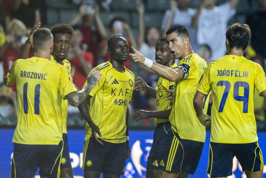 نجم النصر يتوج بجائزة أفضل لاعب في الدوري السعودي