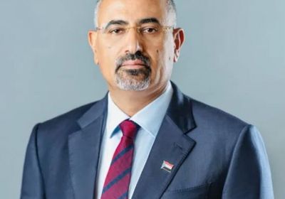 الرئيس الزُبيدي يعزي بوفاة قائد محور المشاة والإسناد الأول