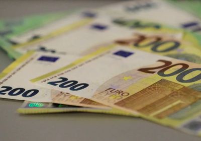 تراجع عوائد السندات الأوروبية وسط آمال بإنهاء أزمة هرمز