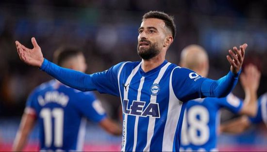مدرب ألافيس يستغرب غياب عبد الرحمن رباش عن منتخب الجزائر