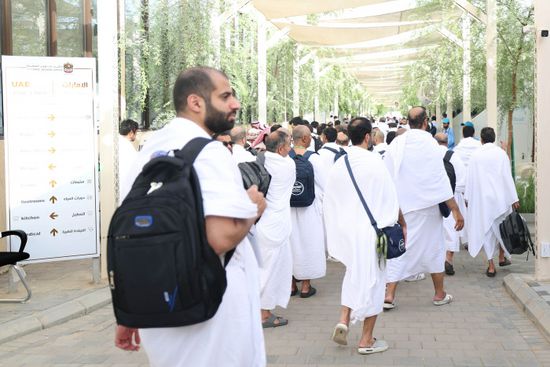 حجاج الإمارات يقفون على صعيد عرفات لأداء ركن الحج الأعظم