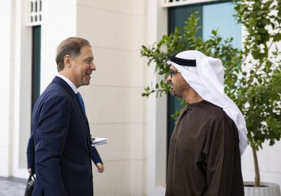 محمد بن زايد يستقبل النائب الأول لرئيس مجلس الوزراء الروسي