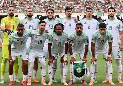 محرز يقود تشكيلة الجزائر في كأس العالم وعودة بن طالب