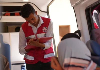 الهلال الأحمر المصري يستقبل الدفعة الـ45 من المصابين الفلسطينيين