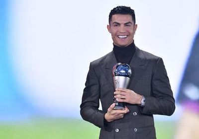 كريستيانو رونالدو يواصل الهيمنة.. الأعلى أجراً في العالم بـ300 مليون دولار في 2026