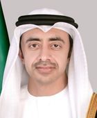 عبدالله بن زايد يجري اتصالاً هاتفياً مع وزير خارجية البحرين