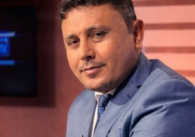 اليافعي عن محافظ حضرموت: يكفيه من العار تفكيك "النخبة"