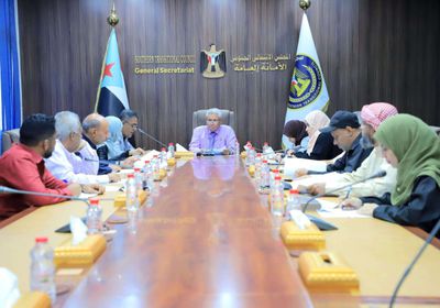أمانة الانتقالي تندد بأوامر القبض القهري لقيادات المجلس