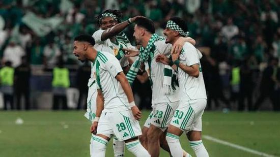 الأهلي السعودي يستهدف التعاقد مع حارس فنربخشة 