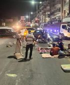 مواطنون يفترشون الأرض بالمعلا وكريتر احتجاجا على تدهور الكهرباء