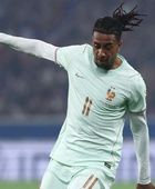 مايكل أوليس يتألق بهاتريك مع فرنسا ويشعل شائعات انتقاله إلى ريال مدريد