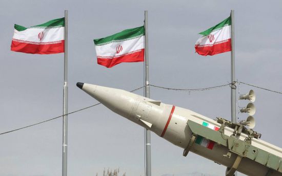 إيران تطلق صواريخ باتجاه أهداف أمريكية
