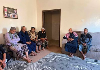 وفد انتقالي وادي حضرموت يعزي أسرة الشهيد باسبعين