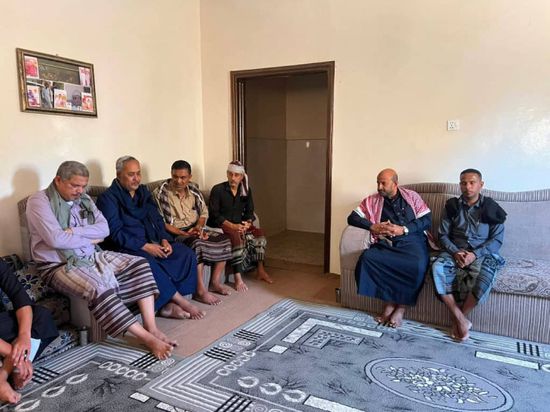 وفد انتقالي وادي حضرموت يعزي أسرة الشهيد باسبعين