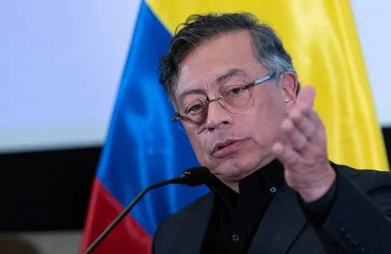 كولومبيا.. لجنة بالكونجرس تأمر بعزل الرئيس بيترو