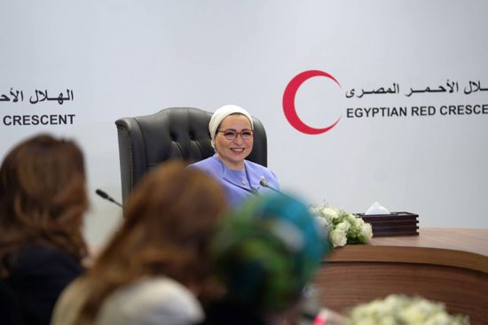 انتصار السيسي: المساعدات الإنسانية المرسلة إلى غزة تصل لـ"مليون طن"