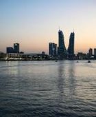 البحرين: إصابة طفلة وتضرر منازل بسبب شظايا مسيرات إيرانية