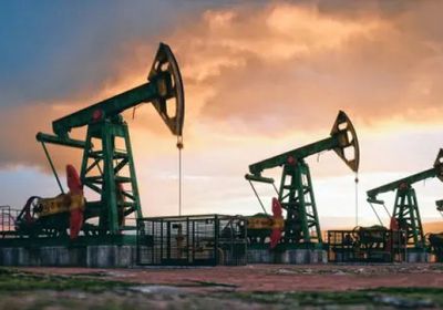 انخفاض أسعار النفط بالأسواق بفعل هبوط الواردات الصينية