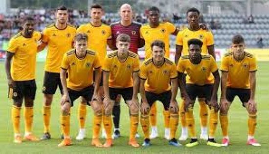 ولفرهامبتون يقيل مدربه إدواردز بعد الهبوط من الدوري الممتاز