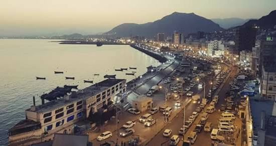 غرق شاب في ساحل الستين بالمكلا رغم محاولة إنقاذه