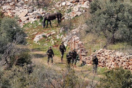 يديعوت: الانسحاب من جنوب لبنان ليس مطروحاً 