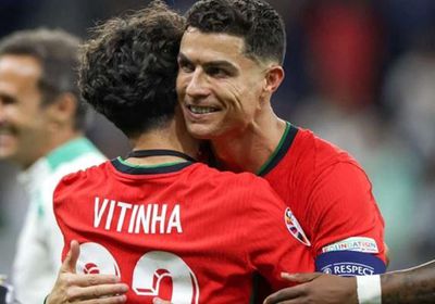 فيتينيا مندهش من لياقة رونالدو: جسده في الـ41 يبدو خياليا