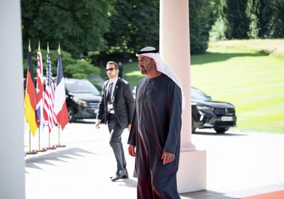 الشيخ محمد بن زايد يصل فرنسا للمشاركة في قمة مجموعة السبع