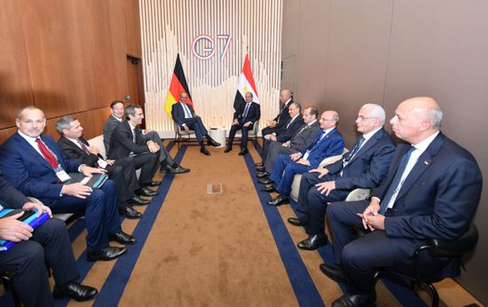 الرئيس السيسي يلتقي المستشار الألماني على هامش قمة مجموعة السبع