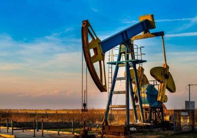 أسعار النفط تقفز 1%