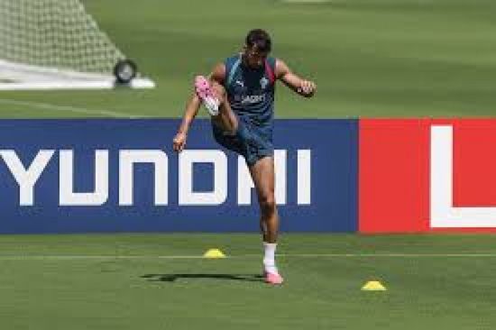 دياز: البرتغال تتجاهل الضجيج مع تصاعد الانتقادات لرونالدو في كأس العالم