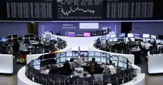 تراجع الأسهم الأوروبية مع تصاعد المخاوف الجيوسياسية والتحديات السياسية البريطانية