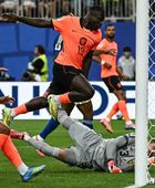 منتخب هولندا يتقدم بهدفين على نظيره السويدي
