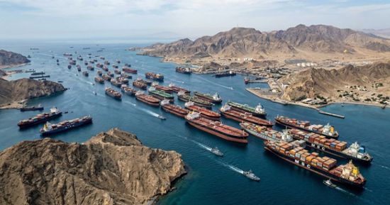 جولدمان ساكس: عودة تدفقات النفط عبر هرمز لمستوياتها في أكتوبر